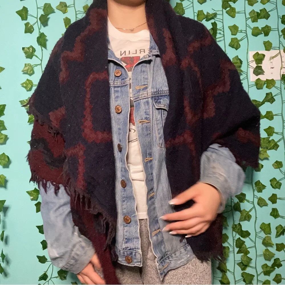 Aritzia Wilfred Blanket Scarf - Picture 1 of 16